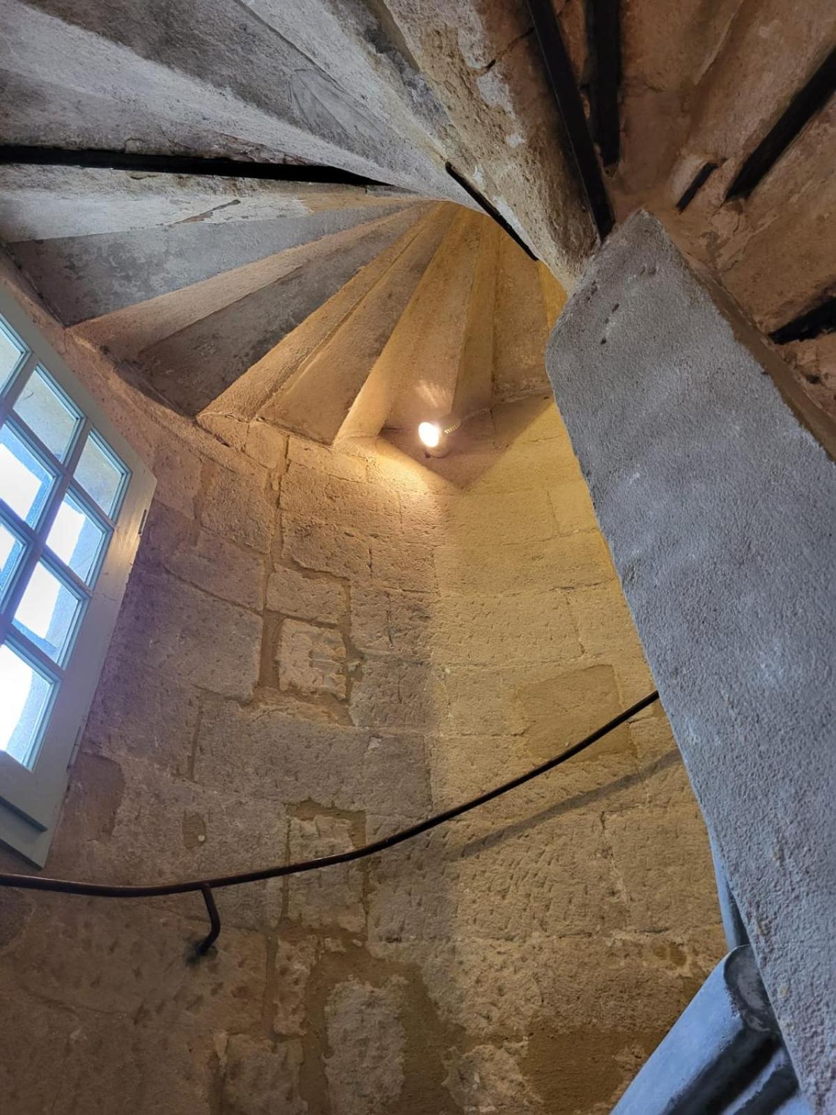 Uzes, Au Coeur Du Centre Medieval Le Logis Du Consul Un Bien D'Exception Du Xvieme Siecle Εξωτερικό φωτογραφία